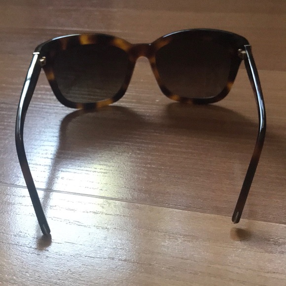 Chloé Sunglasses - Picture 4 of 4